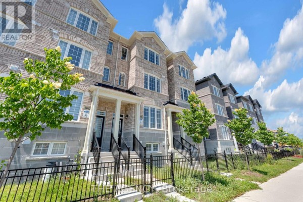 2064 Donald Cousens Parkway, Markham, ON, photo 2