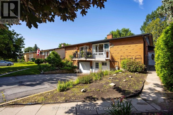 Laundry room - 2064 St Laurent Boulevard, Ottawa, ON K1G1A9 Photo 4