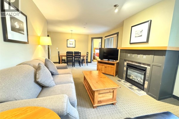 4pc Ensuite bath - 2064 Summit Drive Unit# 211, Panorama, BC V0A1T0 Photo 3