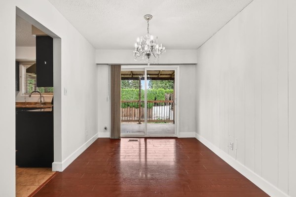2068 Ridgeway Street, Abbotsford, BC V2T3X7 Photo 5