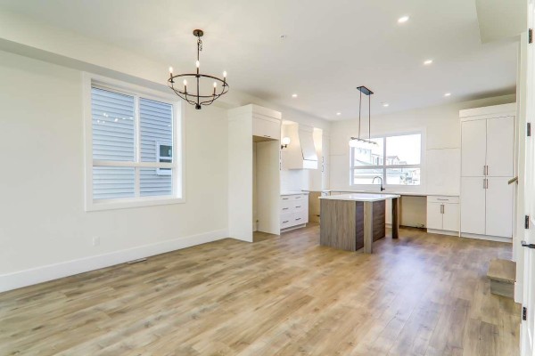 20687 76 Avenue, Langley, BC V3V1V5 Photo 4