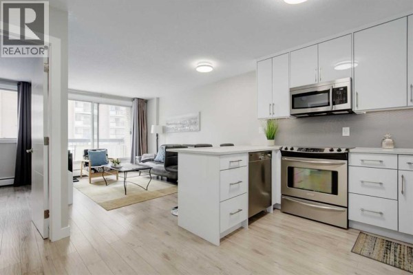 4pc Bathroom - 207, 339 13 Avenue Sw, Calgary, AB T2R0K3 Photo 4