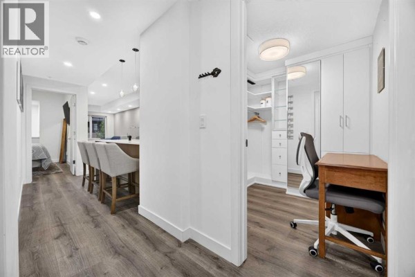 Dining room - 207, 3450 19 Street Sw, Calgary, AB T2T6V7 Photo 3