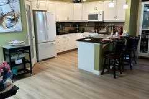 Kitchen - 207, 6 Michener Boulevard, Red Deer, AB T4P0K5 Photo 3