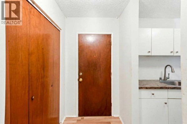 Kitchen - 207, 6464 Travois Crescent Nw, Calgary, AB T2K3S9 Photo 4