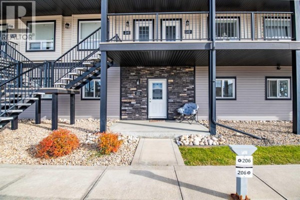 Foyer - 207, 81 Willow, Blackfalds, AB T4M0J3 Photo 4