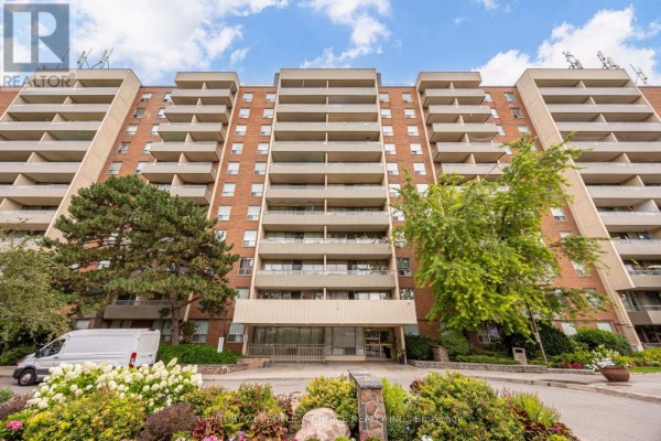 207 - 1 Four Winds Drive, Toronto, ON, photo 2