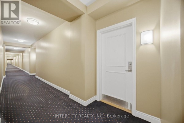 207 - 10211 Keele Street, Vaughan, ON L6A3Y9 Photo 5