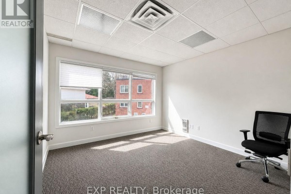207 - 111 Sherwood Drive, Ottawa, ON, photo 3