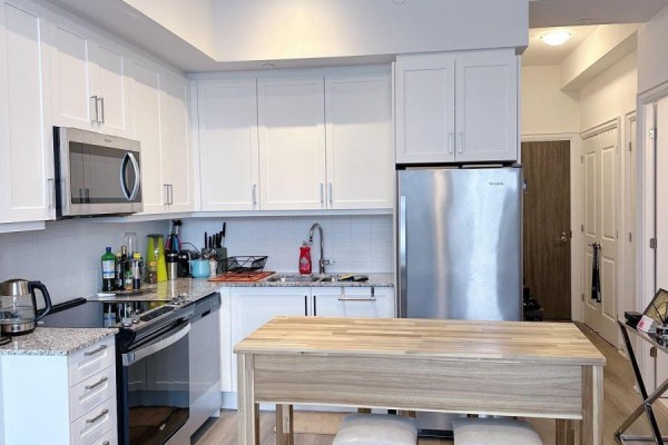 207 - 20 Gatineau Drive, Vaughan