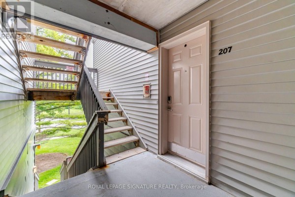 Primary Bedroom - 207 - 2020 Cleaver Avenue, Burlington, ON L7M4C2 Photo 4