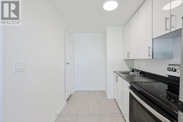 207 - 2204 Dufferin Street, Toronto, ON M6E3R8 Photo 4