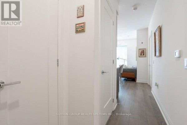Primary Bedroom - 207 - 293 The Kingsway, Toronto, ON M9A0E8 Photo 4