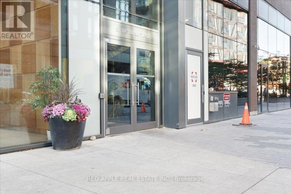 207 - 30 Baseball Place, Toronto, ON M4M0E8 Photo 3