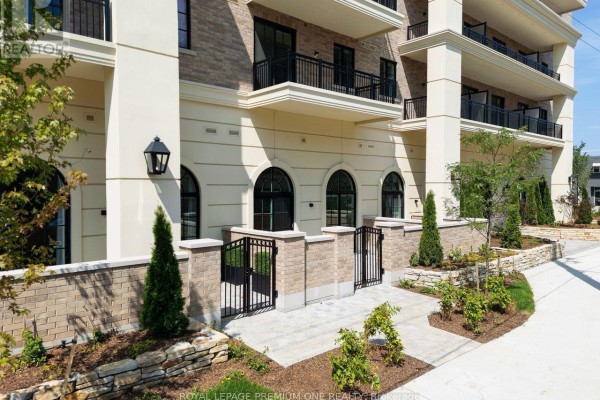 207 - 38 Earlington Avenue, Toronto, ON M8X0B6 Photo 2