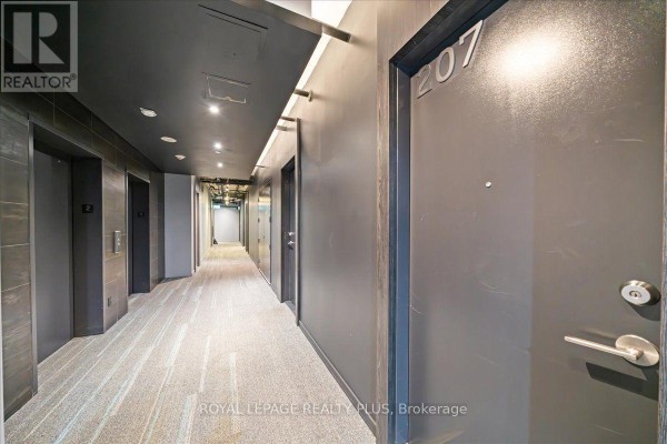 Den - 207 - 383 Sorauren Avenue, Toronto, ON M6R0A4 Photo 4