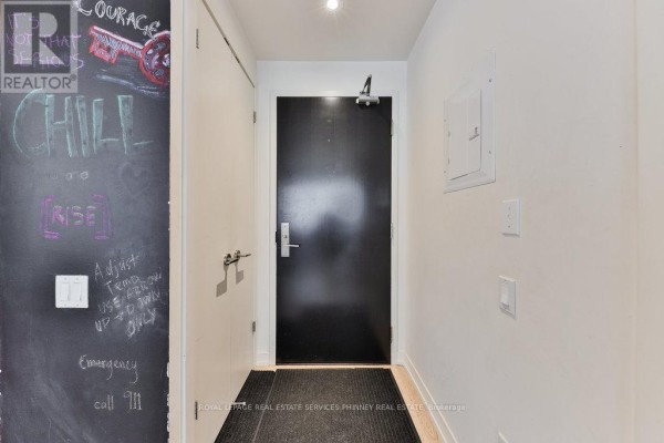 Bedroom - 207 - 650 King Street W, Toronto, ON M5V0H6 Photo 3