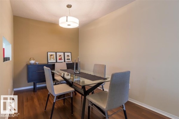 Kitchen - #207 10171 119 St Nw, Edmonton, AB T5K1Z1 Photo 3
