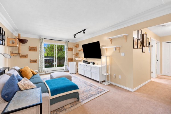 207 10438 148 Street, Surrey, BC V3R8S9 Photo 4