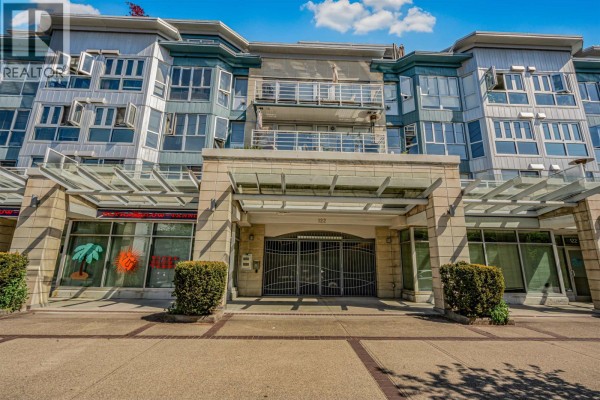 207 122 E 3rd Street, North Vancouver, BC V7L1E6 Photo 2