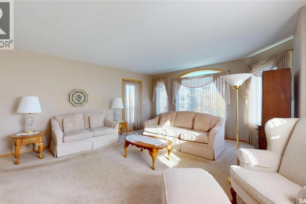 Kitchen - 207 1225 Stockton Street N, Regina, SK S4X0A3 Photo 2