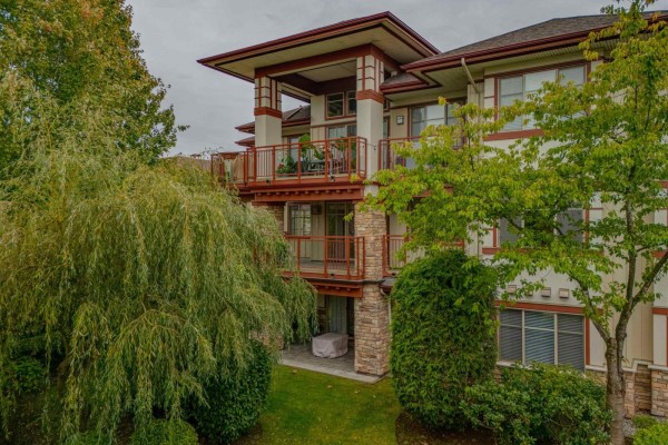 207 16469 64 Avenue, Surrey