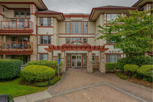 207 16469 64 Avenue, Surrey, BC V3S6V7 Photo 2