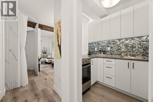 207 1655 Nelson Street, Vancouver, BC V6G1M4 Photo 5