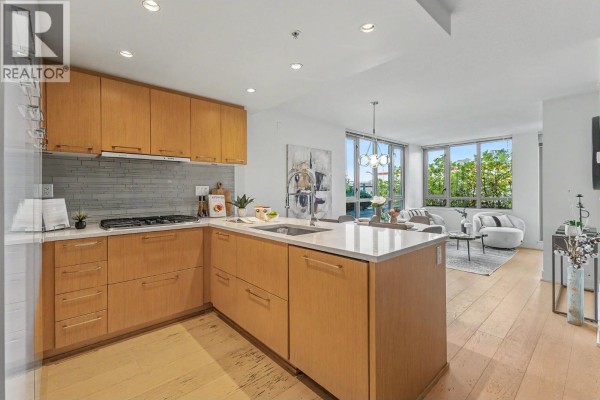 207 1680 W 4th Avenue, Vancouver, BC V6J0B7 Photo 2