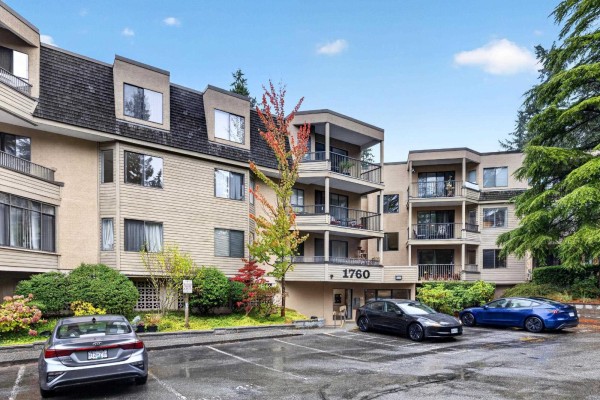 207 1760 Southmere Crescent, Surrey, BC V4A6E5 Photo 4