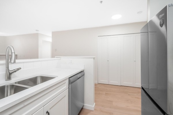 207 20268 54 Avenue, Langley, BC V3A8R9 Photo 5
