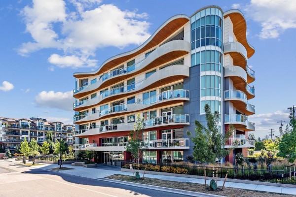 207 20416 Park Avenue, Langley