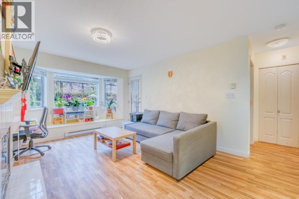 207 3738 Norfolk Street, Burnaby, BC V5G4V4 Photo 3