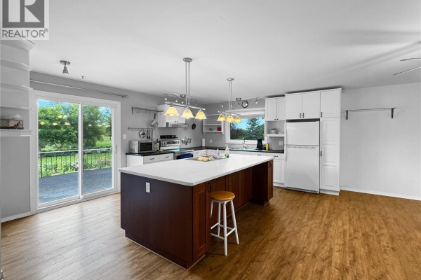Kitchen - 207 3rd Avenue E, Scott, SK S0K4A0 Photo 5