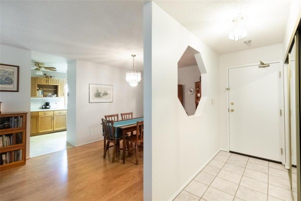 Dining room - 207 70 Dunkirk Drive, Winnipeg, MB R2M5R4 Photo 3