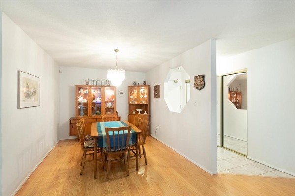 Living room - 207 70 Dunkirk Drive, Winnipeg, MB R2M5R4 Photo 4