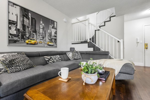 207 7144 133b Street, Surrey, BC V3W8A4 Photo 4