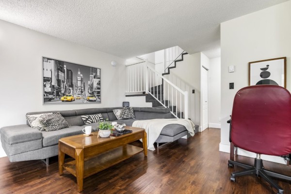 207 7144 133b Street, Surrey, BC V3W8A4 Photo 5