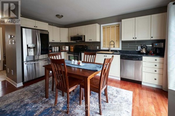 207 Burnaby Drive, Ottawa, ON, photo 3