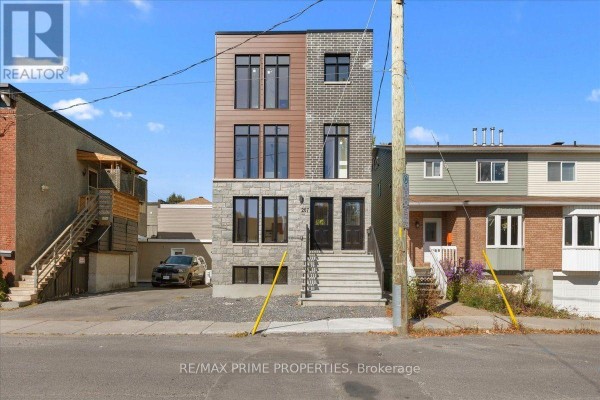 207 Carillon Street, Ottawa