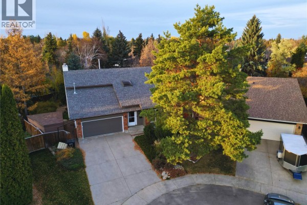 2pc Bathroom - 207 Coldspring Rise, Saskatoon, SK S7J4L5 Photo 5