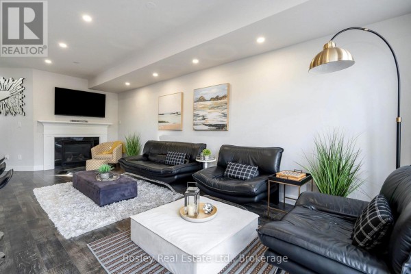 Great room - 207 Courtland Street, Blue Mountains, ON L9Y4E2 Photo 4