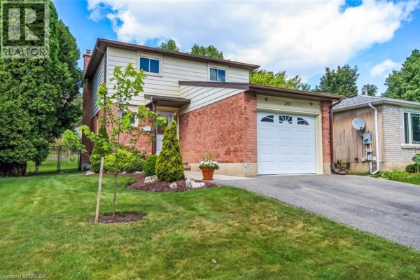 207 Dunsdon Street, Brantford, ON, photo 2