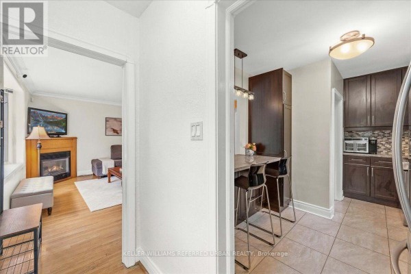 Primary Bedroom - 207 Elmhurst Avenue, Toronto, ON M2N1S2 Photo 5