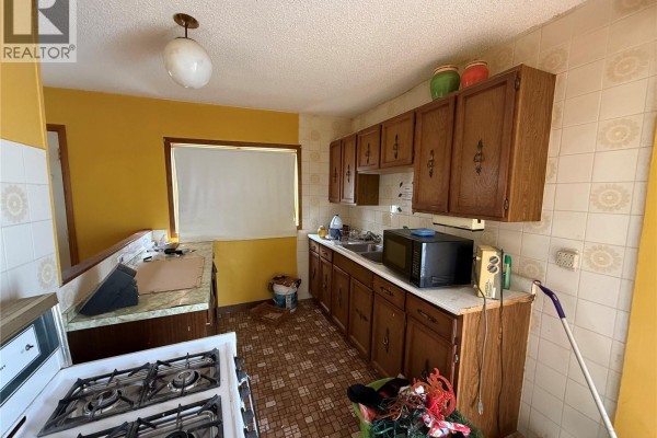Enclosed porch - 207 Main Street, Newcombe Rm No  260, SK S4P2K5 Photo 5