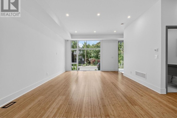Bedroom - 207 Robina Avenue, Toronto, ON M6C3Y9 Photo 4