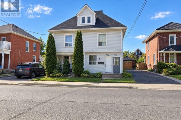 207 Stewart Street, Peterborough, ON K9J3M6 Photo 2