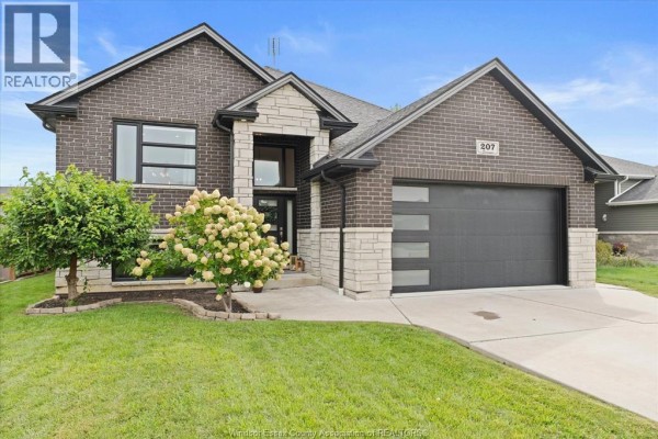 4pc Bathroom - 207 Summer Street, Belle River, ON N8L0G6 Photo 3