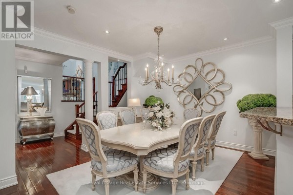 Dining room - 207 Tawny Crescent, Oakville, ON L6L6T4 Photo 4