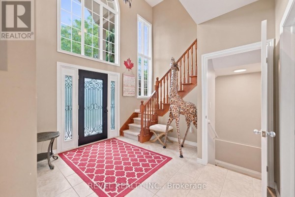 207 Valridge Drive, Hamilton, ON, photo 3